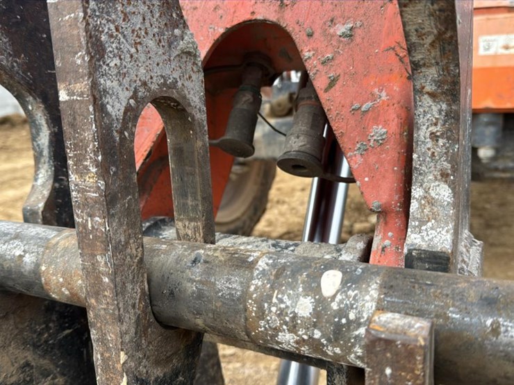 #107-•-2015-jlg-6042-telehandler-image-18