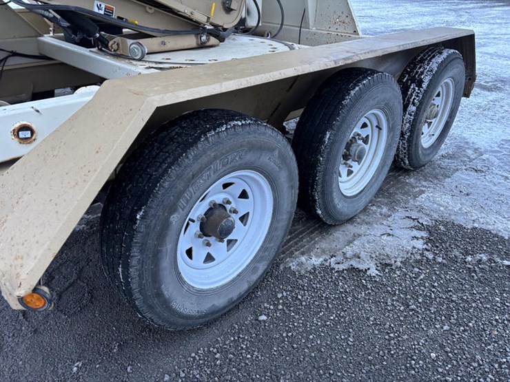 2010-unverferth-3750-image-16