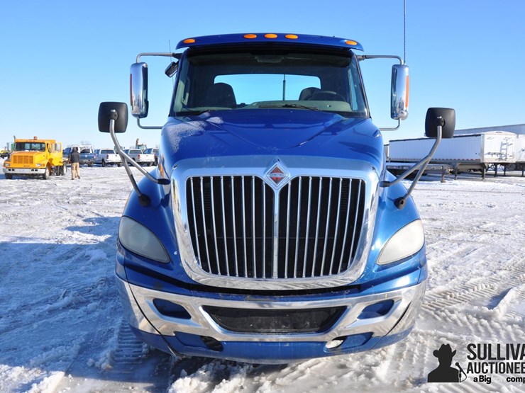 2014-international-prostar-image-2