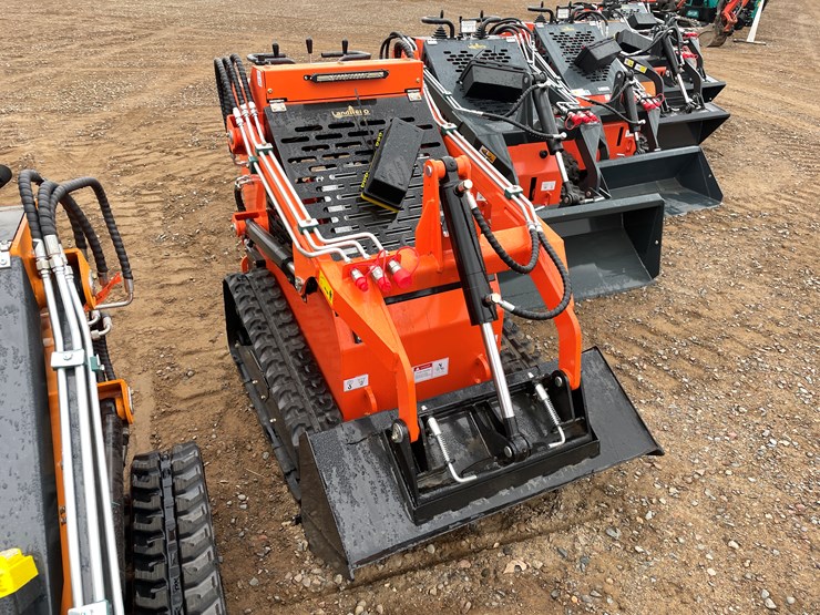 #9238-•-unused-2025-landhero-mini-skid-steer-loader-image-4