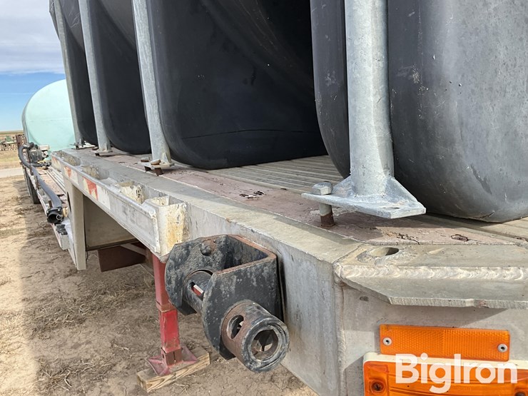 2002-transcraft-t/a-drop-deck-sprayer-tender-trailer-image-17