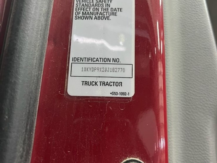 2018-kenworth-t680-image-32