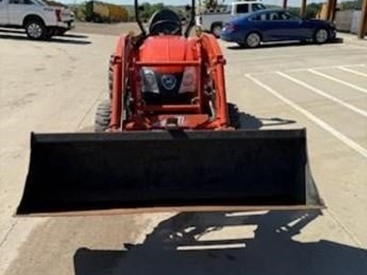 2017-kioti-ck4010hst-image-4