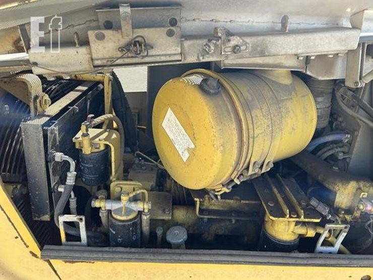 komatsu-d65ex-12-image-46