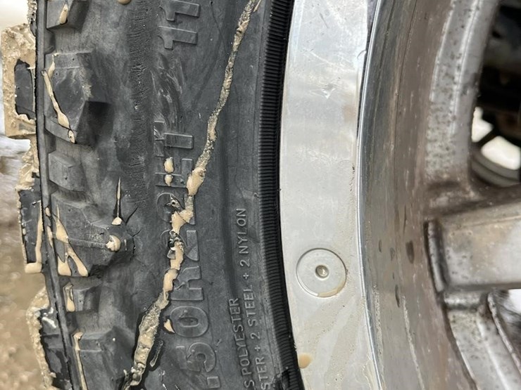 chevrolet-silverado-2500hd-image-18