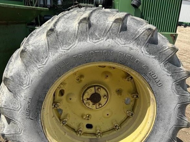 1977-john-deere-8630-image-21