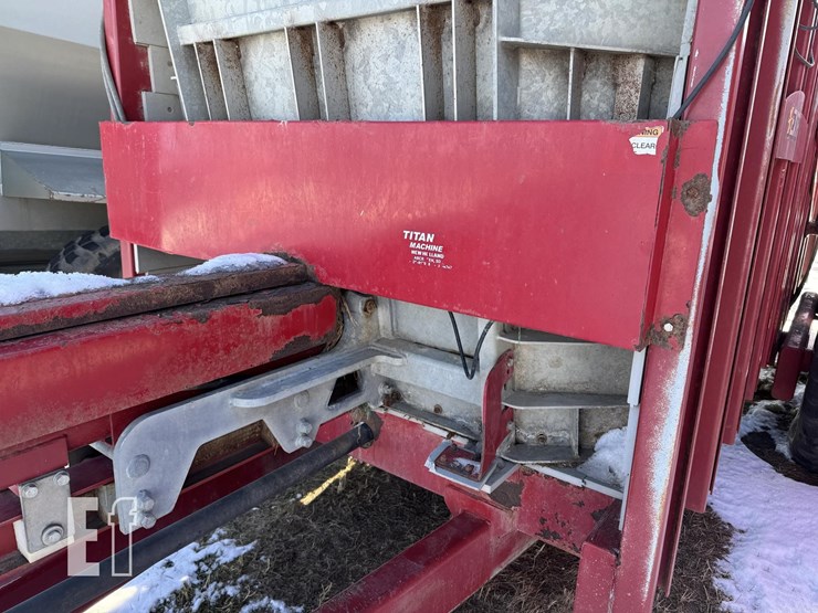 hagedorn-hydra-spread-extravert-5440-image-28