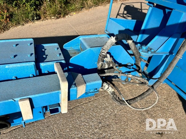 1997-genie-s60-image-71