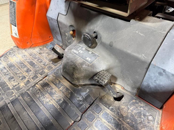 kubota-b7800-image-17