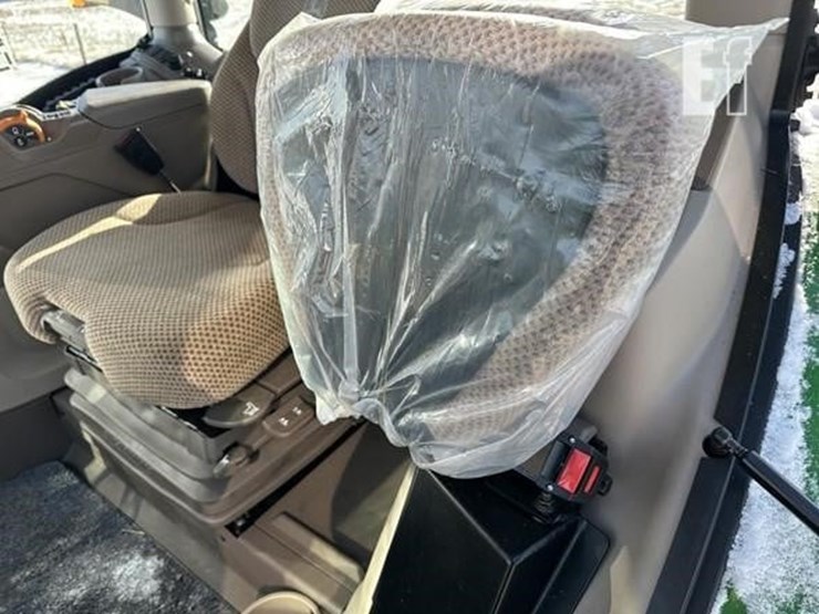 2023-john-deere-6r-155-image-54