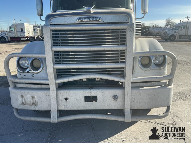 freightliner-coronado-132-image-12