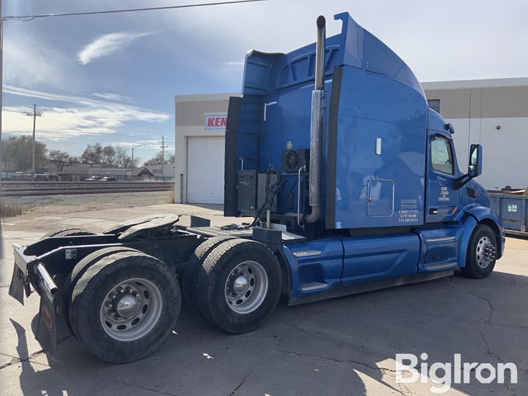 2013-peterbilt-579-image-5