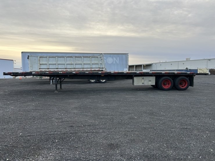 great-dane-trailer-image-2