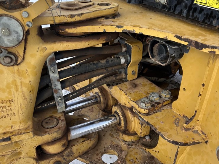 caterpillar-420d-image-72