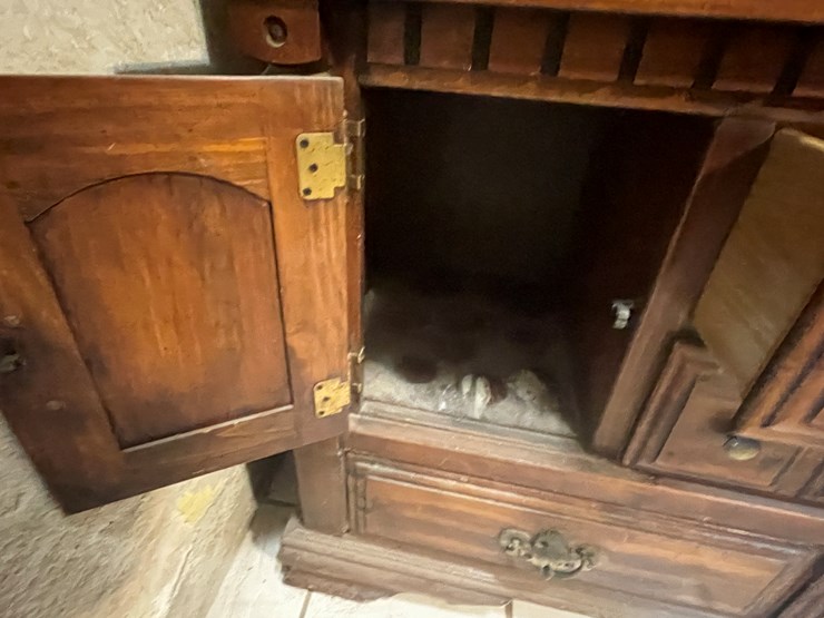 #3740-•-wooden-glass-hutch-image-8