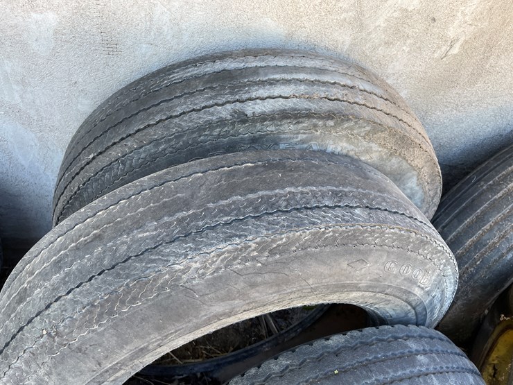 #3699-•-assortment-of-tires-and-wheels-image-12