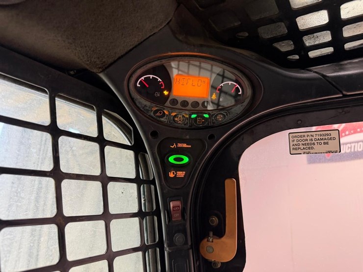 bobcat-t770-image-24