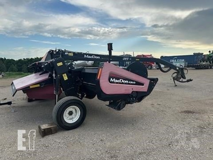 2013-mac-don-a30-d-image-2