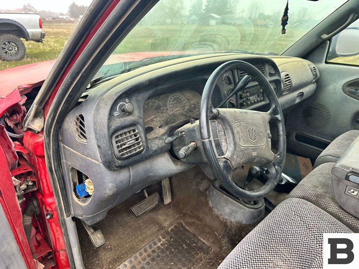 1998-dodge-1500-image-32