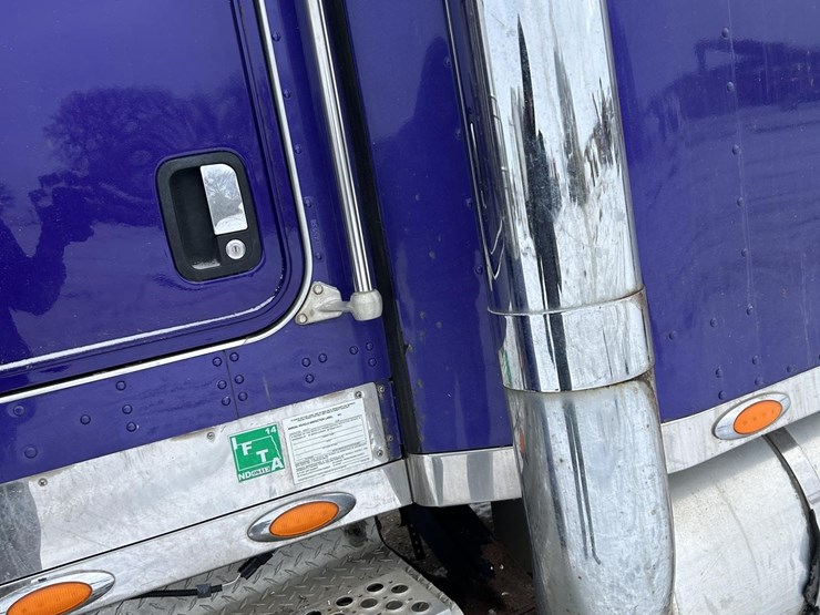 kenworth-w900-image-27