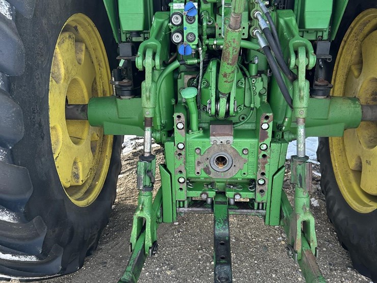john-deere-7230-premium-image-20