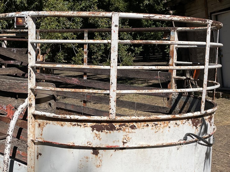 #3671-•-horse/cattle-tandem-axle-trailer-(no-title)-image-39