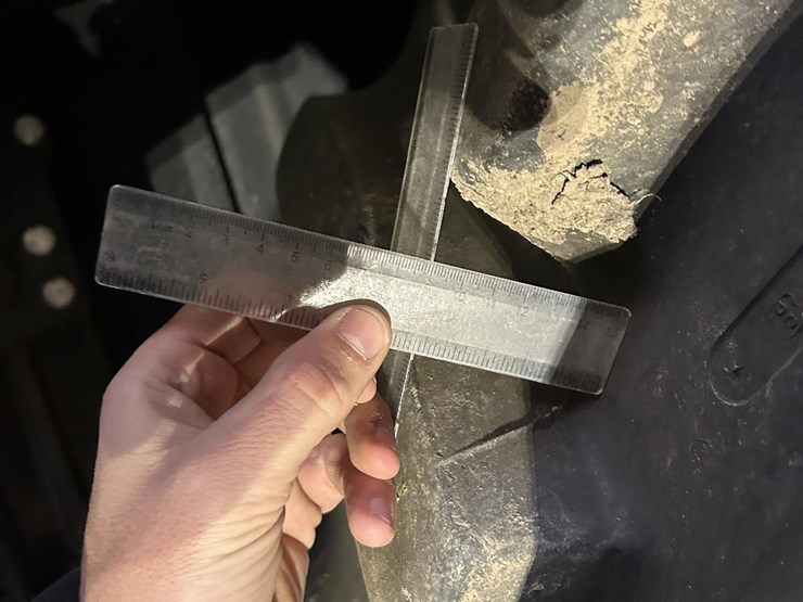 2022-john-deere-9r-590-image-16