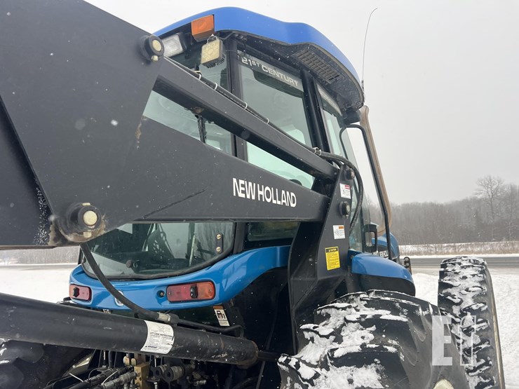 new-holland-tv140-image-14