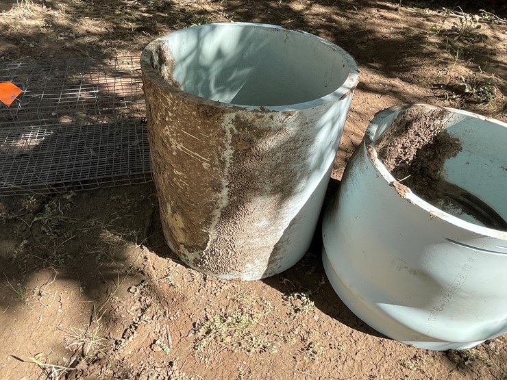 #3668-•-large-pipe-fittings-and-animal-cage-image-11