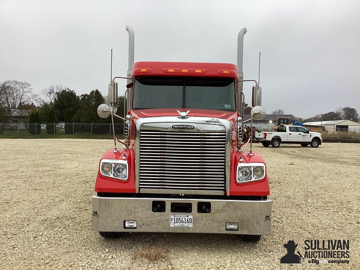 2020-freightliner-122sd-image-9
