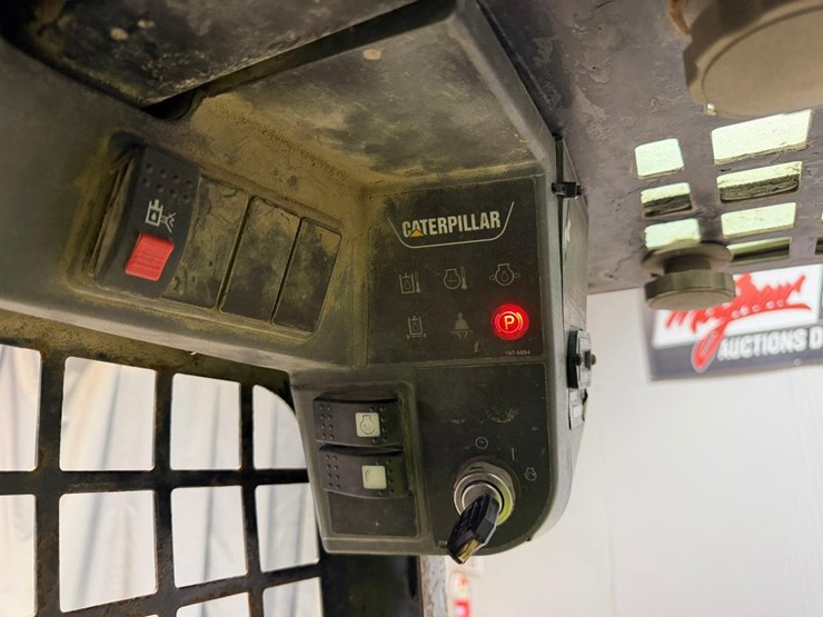 caterpillar-247b-image-20