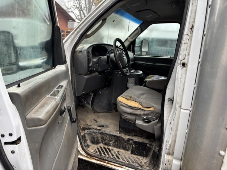 2005-ford-e450-sd-image-24