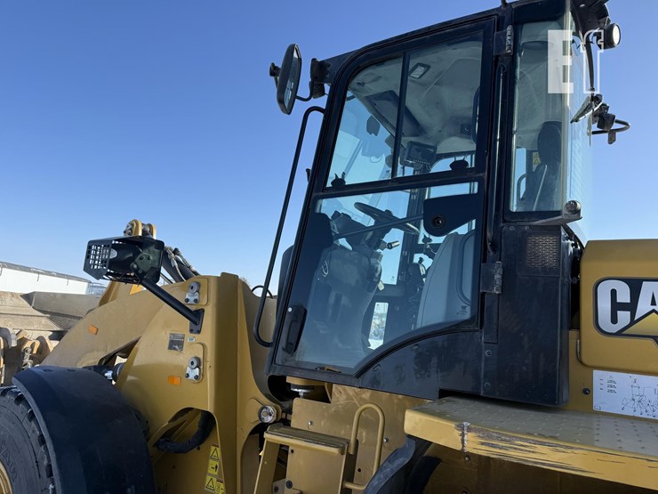 2021-caterpillar-920-image-25