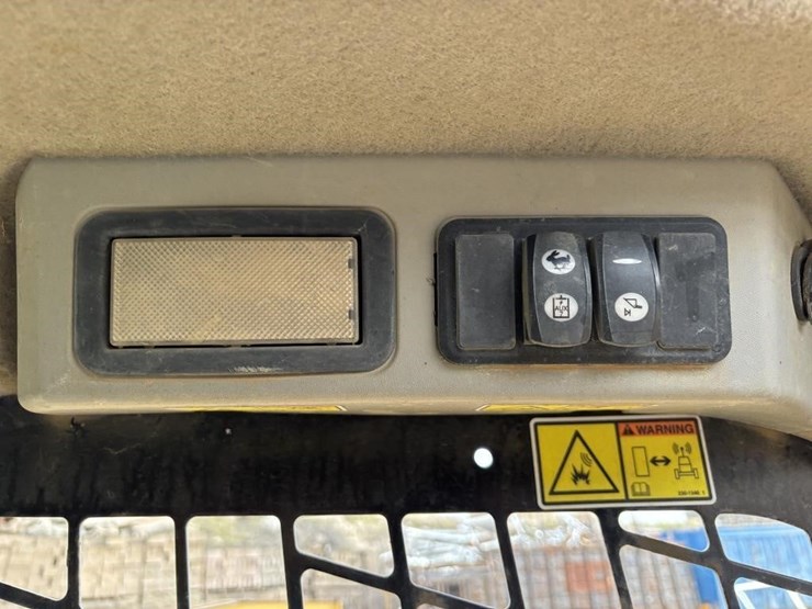 caterpillar-259d-image-28