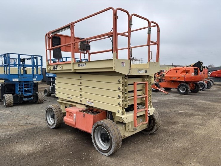 jlg-4069le-image-4