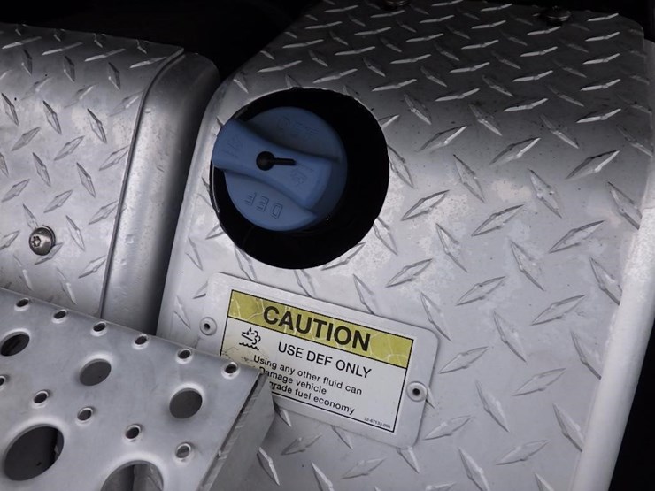 freightliner-cascadia-125-image-22