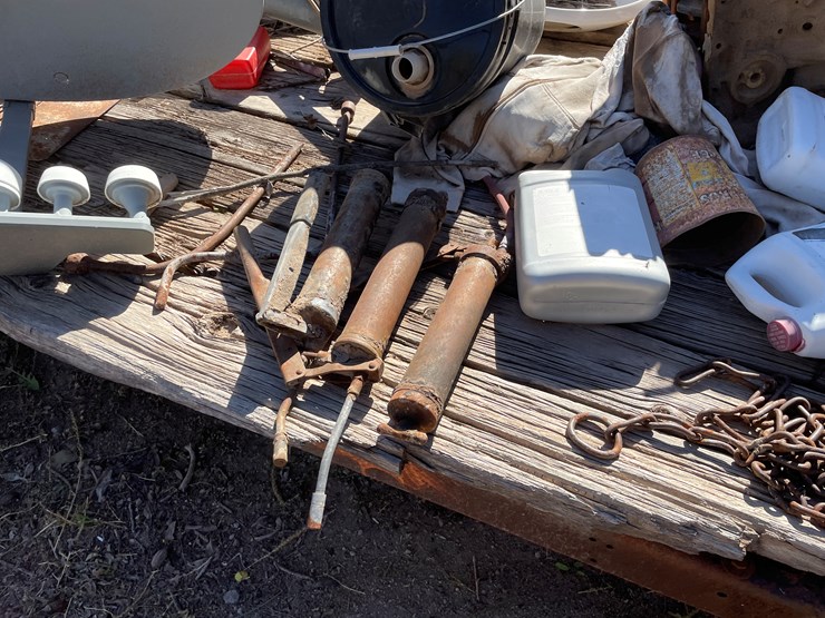 #3729-•-pair-of-trailers-and-scrap-metal-image-19