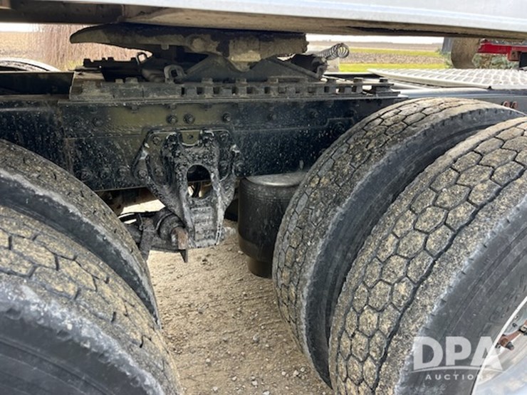 2018-kenworth-t680-image-19