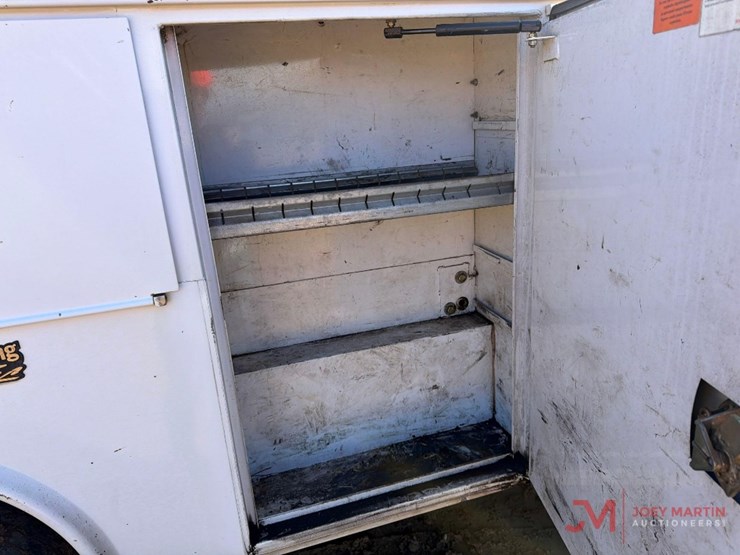 ford-f250-xl-image-16