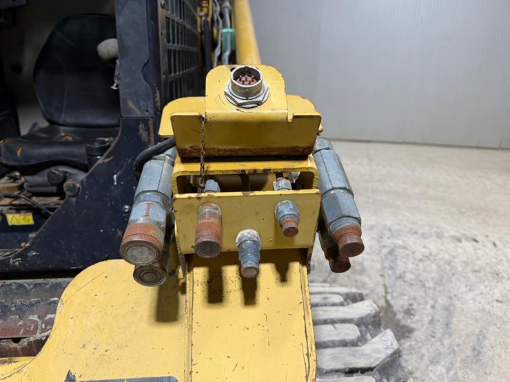 caterpillar-268b-image-11