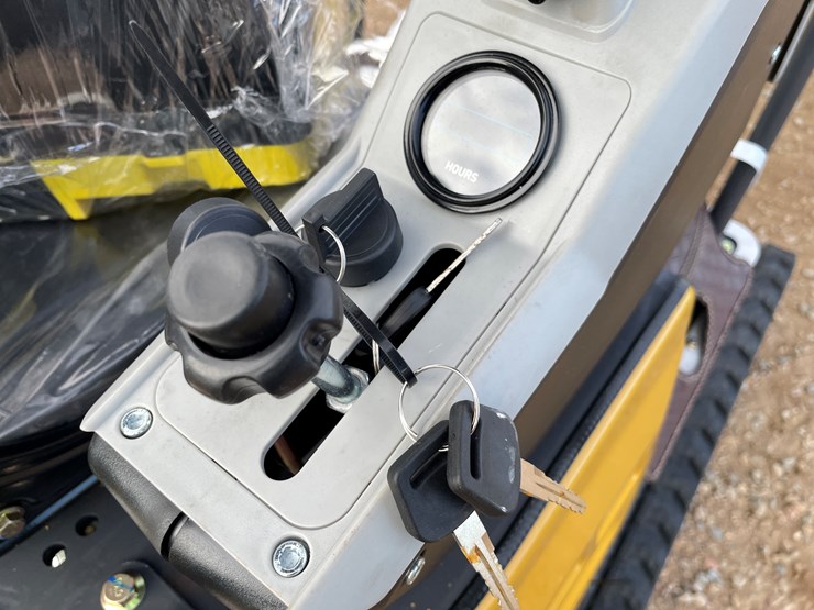 #9205-•-2025-unused-cfg-mini-excavator-image-21