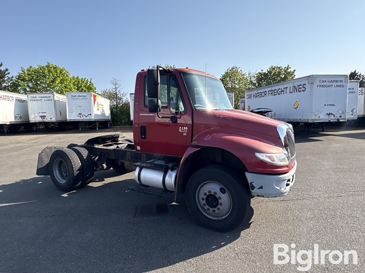 international-durastar-4400-image-3