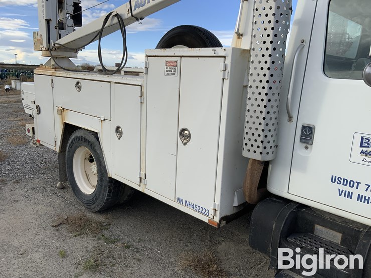 international-4900-image-18