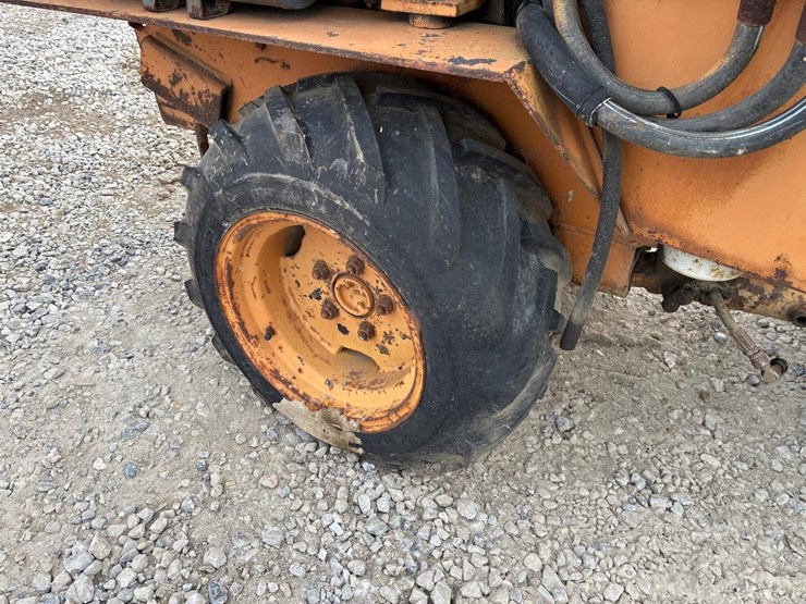 case-maxi-sneaker-image-11