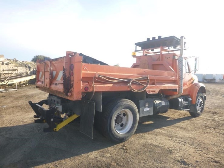 international-4900-image-3