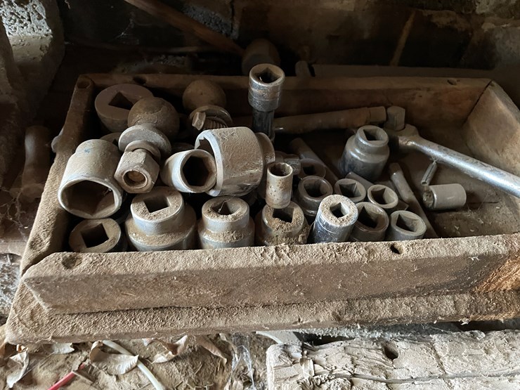 #3721-•-misc-tools-and-hardware-image-6