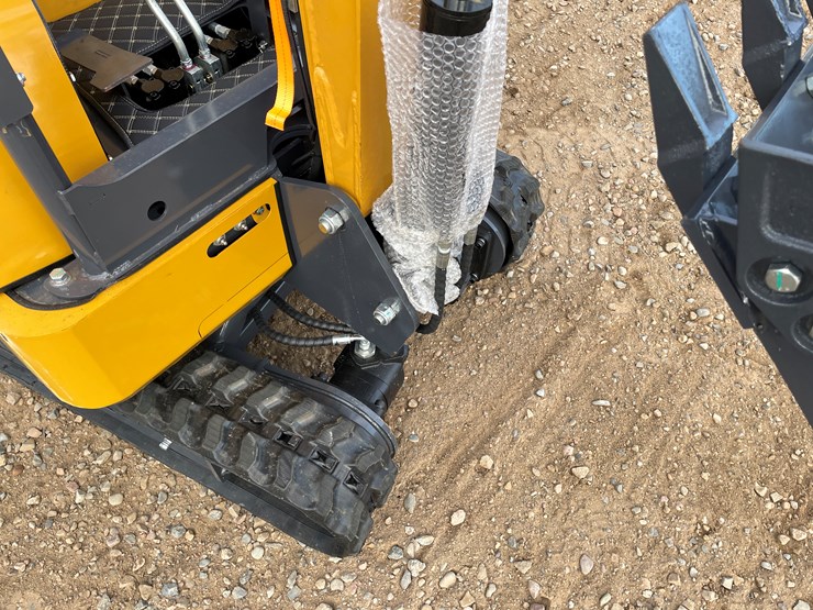 #9217-•-2025-unused-cfg-mini-excavator-image-10