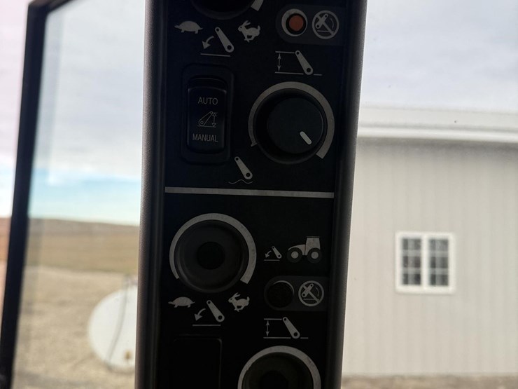 1998-new-holland-tv140-image-16