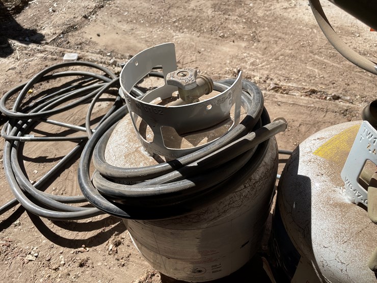 #3694-•-propane-space-heater-and-propane-weed-torch-image-5