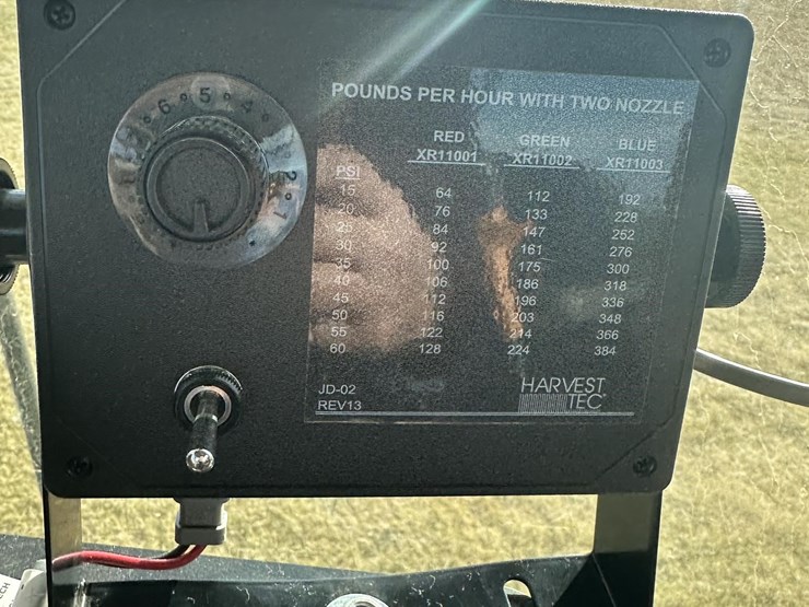 2018-john-deere-560m-image-19